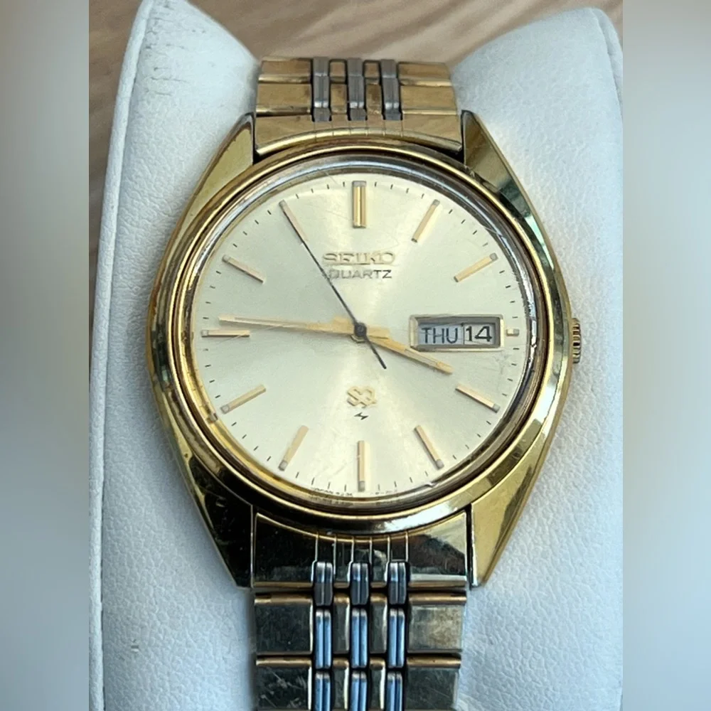 Seiko Men’s Watch Vintage Two-Tone Bracelet Gold-Tone Dial Day Date Window